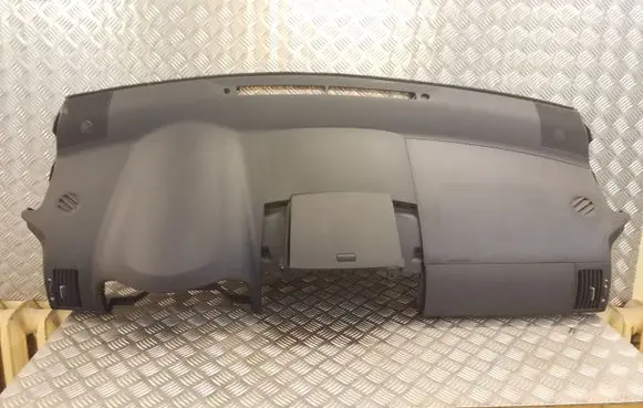 Toyota Corolla Verso E121 Dashboard 553020F010