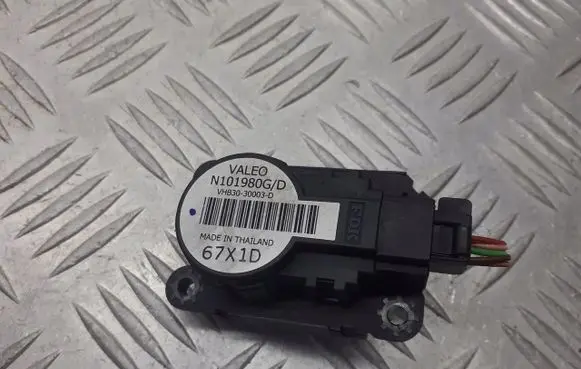 Renault Megane II A/C air flow flap actuator/motor N101980G