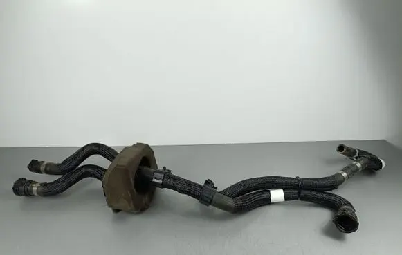 Jeep Grand Cherokee WL Engine coolant pipe/hose 68381446AC