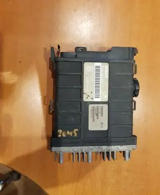 Volkswagen PASSAT B3 Engine control unit/module 443907311B 0261200261