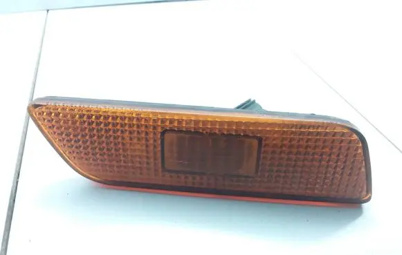 Volvo S80 Front fender indicator light 9190951 149142