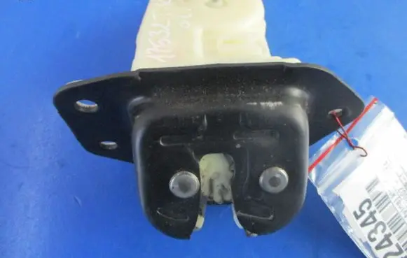 Nissan Tiida C11 Tailgate/trunk/boot lock/catch/latch