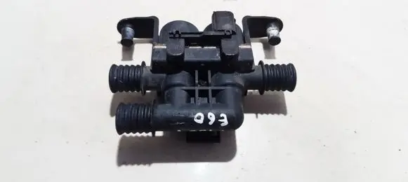 BMW 5 E60 E61 Coolant heater control valve 693170804 6931708-04
