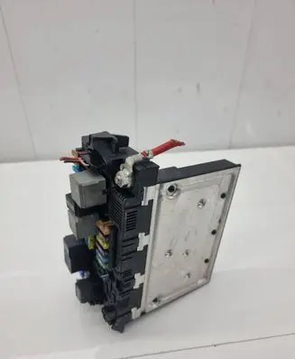 Mercedes-Benz E W211 Fuse module 2115457701