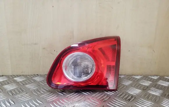 Nissan Qashqai Tailgate rear/tail lights 89071064