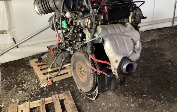 Renault Laguna III Engine K4MF824 7702035287 D000423