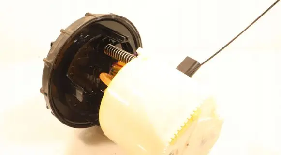 Peugeot 408 II Mechanical fuel pump 28636514