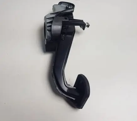 Mercedes-Benz C W204 Brake pedal A2042902001