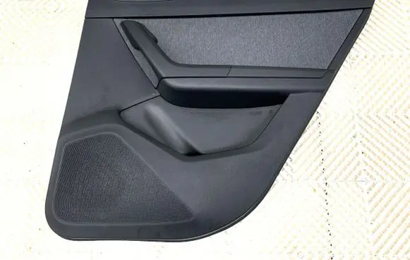 Seat Ateca Coupe rear side trim panel 575867024P