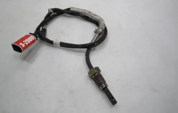 Volkswagen PASSAT B8 Lambda probe sensor 04L906088DQ