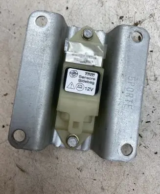 Fiat Punto (188) Airbag deployment crash/impact sensor 46823333