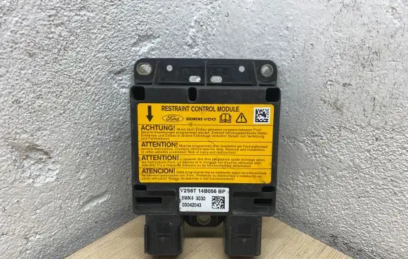 Ford Fiesta Airbag control unit/module 2S6T14B056BP 03042043