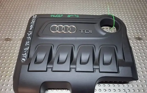 Audi A3 S3 8P Engine cover (trim) S27705858 03L103925S