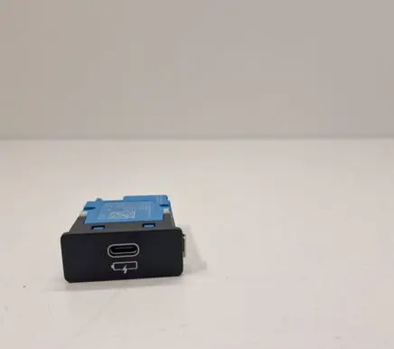 BMW 3 G20 G21 USB socket connector 5A84161