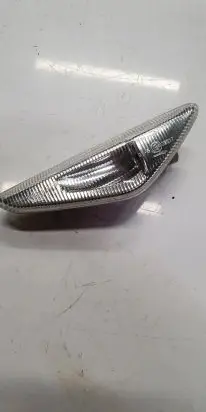 BMW X5 E70 Front fender indicator light 7171008