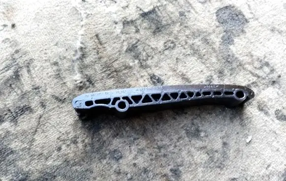 Mercedes-Benz Sprinter W906 Slide rail for timing chain 