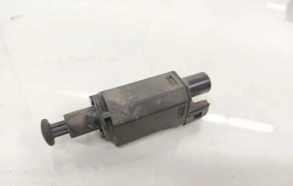 Volkswagen Golf III Brake pedal sensor switch 191945515