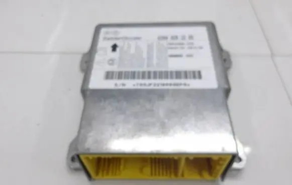 Mercedes-Benz C W204 Airbag control unit/module A204901270405