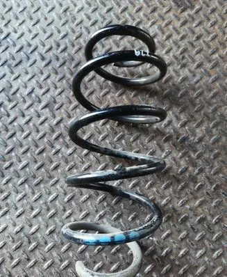 Skoda Yeti (5L) Front coil spring