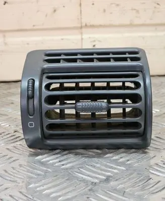 Peugeot 806 Dashboard side air vent grill/cover trim 