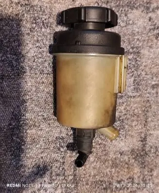 Ford Mondeo MK IV Power steering fluid tank/reservoir 6G913R700DB
