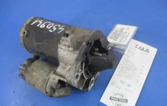 Dacia Sandero Starter motor 8200584664