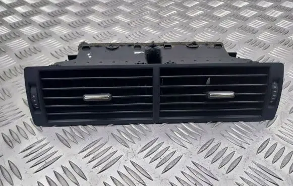 Audi A4 S4 B6 8E 8H Dashboard air vent grill cover trim 8E0820951G