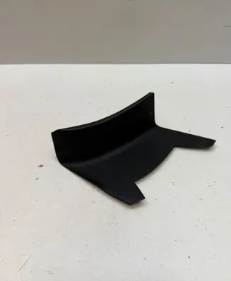 Porsche Macan (95B) Rear/tail light trim molding 95B945311C 18957503 30092016