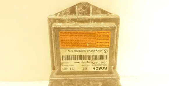 Mercedes-Benz Vito Viano W639 Airbag control unit/module 0285010054 2654