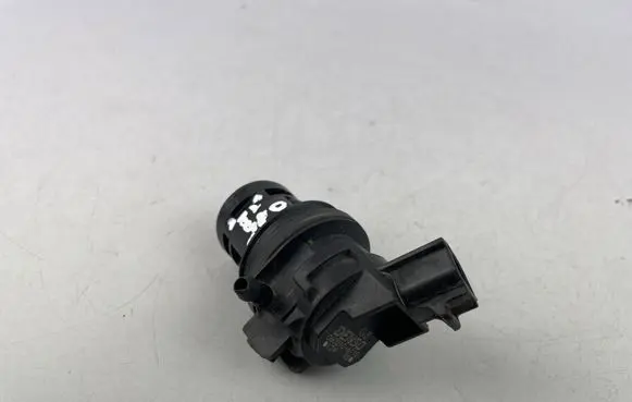 Subaru Outback (BS) Windscreen/windshield washer pump 060210-6110 0602106110
