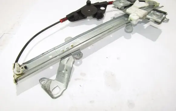 Ford Fiesta Front window lifting mechanism without motor