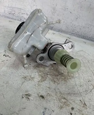 Audi A4 S4 B9 Master brake cylinder