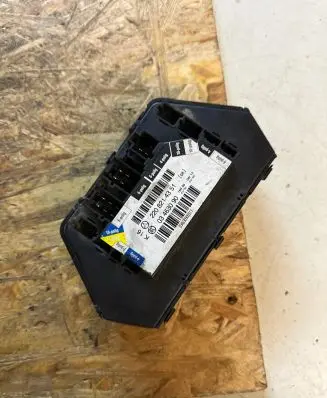 Mercedes-Benz S W220 Seat control module 2208214351