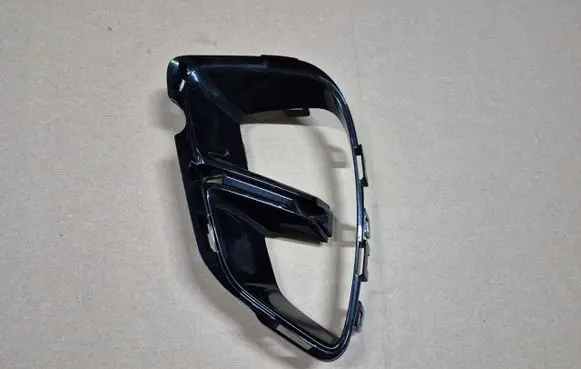 Renault Captur II Front bumper lower grill 621A31120RCAPTUR