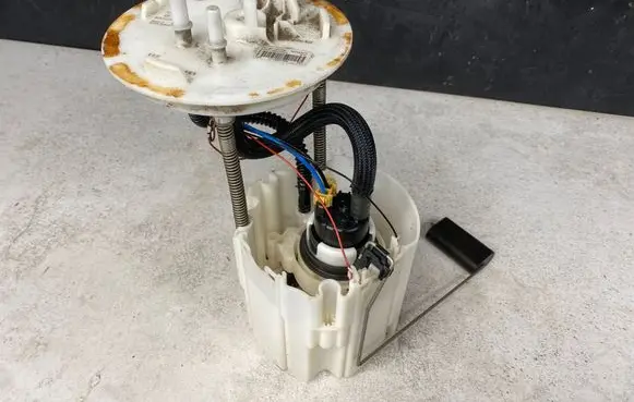 Opel Insignia A In-tank fuel pump 13577226 L01486847226 0580203024