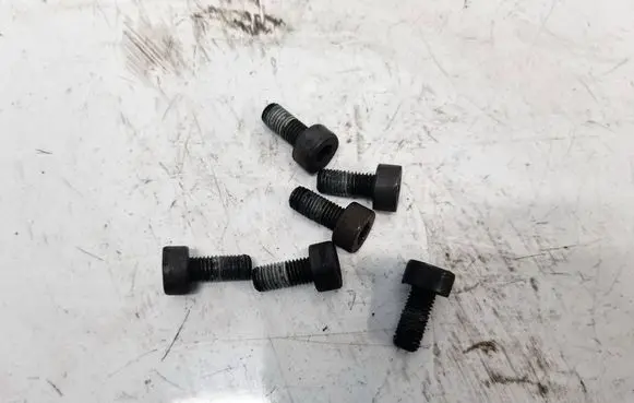 Mazda 3 I Nuts/bolts 