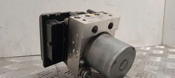 Jaguar XJ X351 ABS Pump DW932C405BH