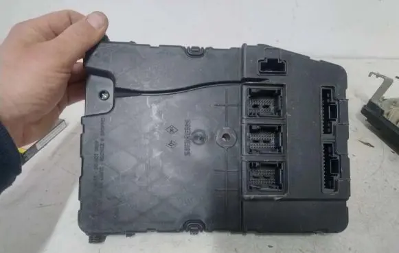 Renault Scenic II - Grand scenic II Other control units/modules 8200606831