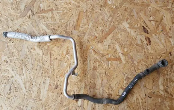 BMW 2 F45 Engine coolant pipe/hose 8648809