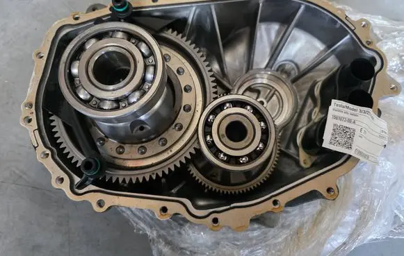 Tesla Model 3 other engine part 1561073-00-A
