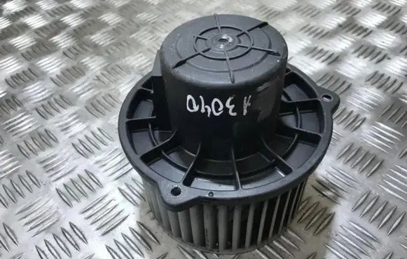 Hyundai Matrix Heater fan/blower f00s330021