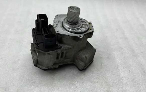 Volvo V40 Steering rack electric part 41516971E