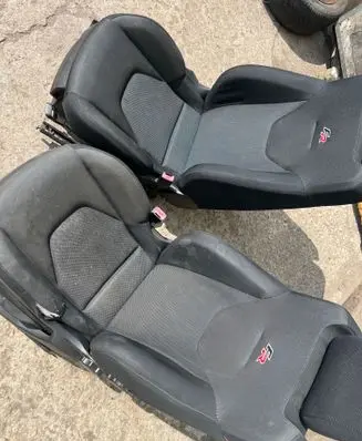 Seat Leon (1P) Front driver seat 
