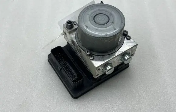 Volkswagen ID.4 ABS Pump 1EA614517AN