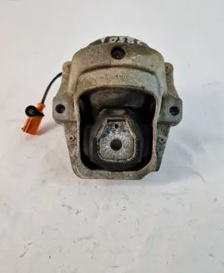 Audi A4 S4 B8 8K Engine mount bracket 8R0199381
