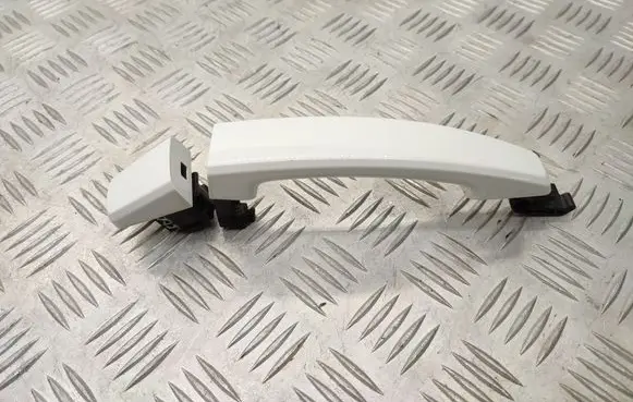 Opel Zafira C Rear door exterior handle 13500026