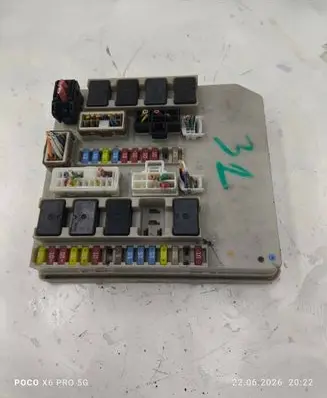 Renault Clio III Fuse box set 356231D