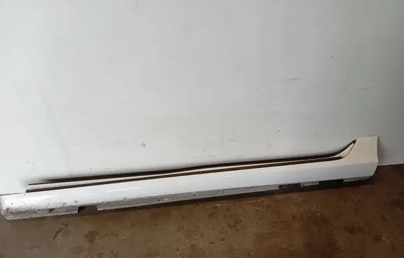 Volvo V60 Sill 31333004