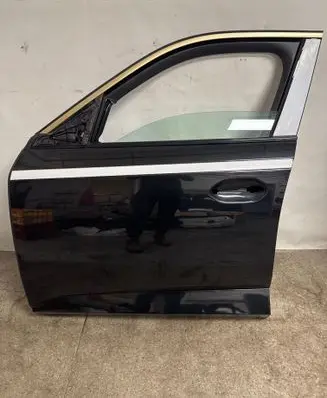 BMW XM Front door