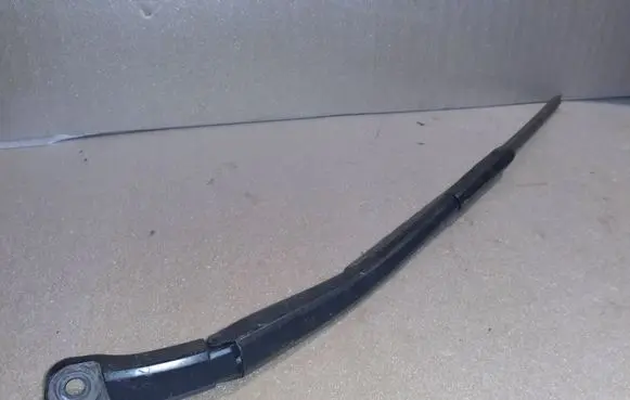 Honda Civic Front wiper blade arm